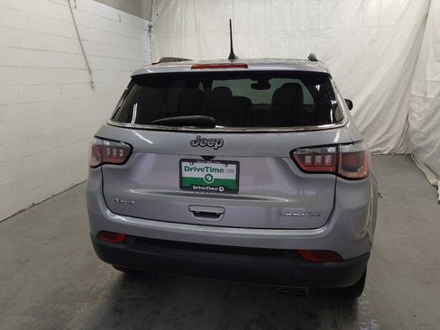 Used 2019 Jeep Compass Limited image 7