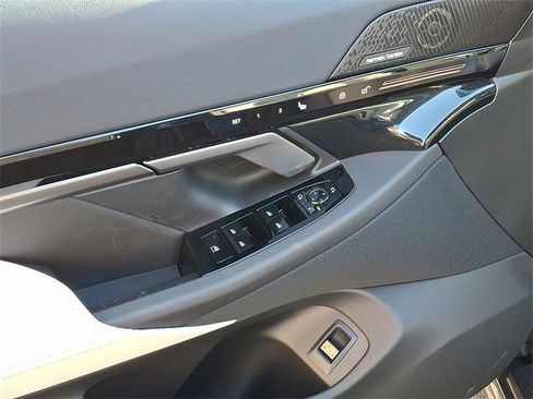 New 2026 BMW 530i xDrive w/ Premium Package image 11