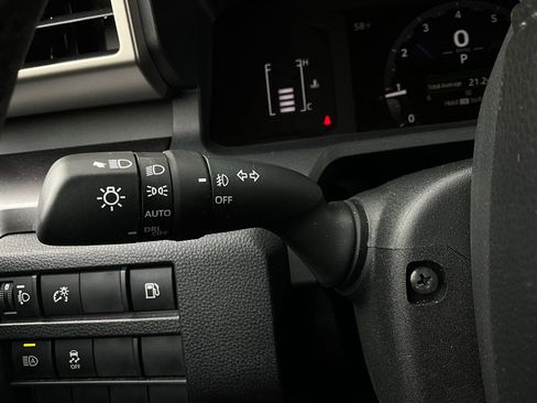 Used 2025 Toyota 4Runner SR5 image 34