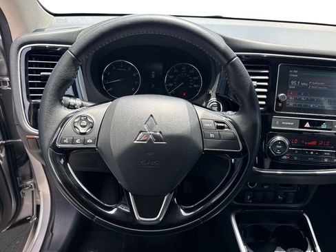 Used 2019 Mitsubishi Outlander SEL FWD image 28