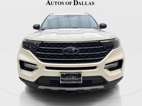 Used 2022 Ford Explorer XLT w/ Equipment Group 202A AWD/4WD image 3