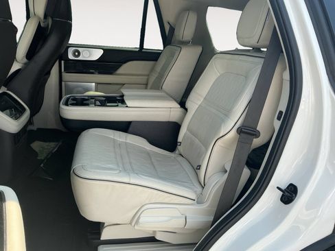 Certified 2023 Lincoln Navigator Black Label AWD/4WD image 13