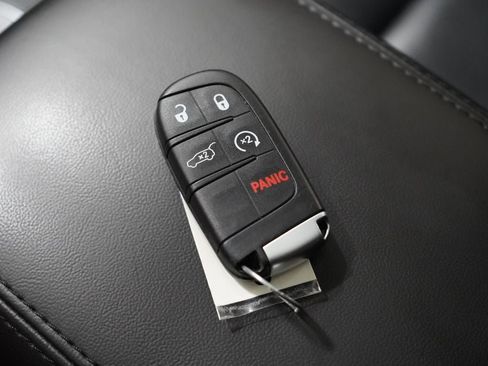 Used 2021 Jeep Grand Cherokee Limited w/ Premium Lighting Group AWD/4WD image 34
