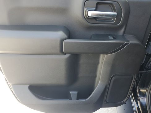 Used 2024 Chevrolet Silverado 2500 Custom w/ Custom Value Package image 13