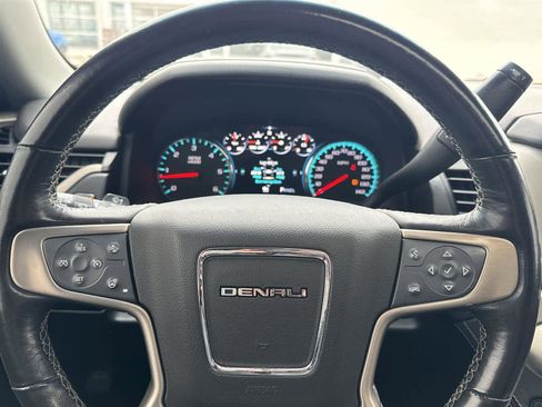 Used 2019 GMC Yukon Denali w/ Denali Ultimate Package image 20