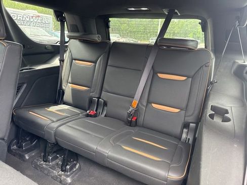 Used 2023 GMC Yukon AT4 AWD/4WD image 17
