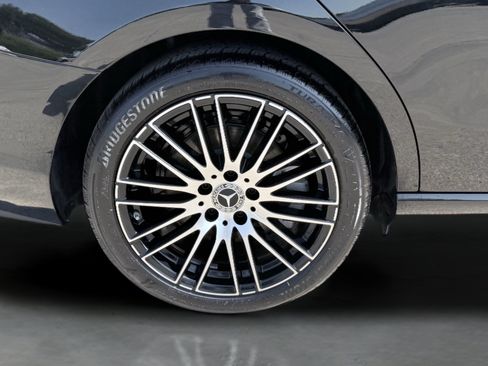 Used 2026 Mercedes-Benz C 300 Sedan w/ Exclusive Trim Package image 10