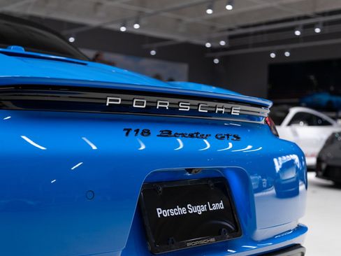 Used 2024 Porsche 718 Boxster GTS image 31