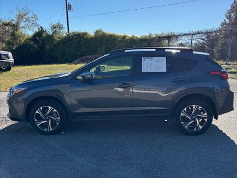 Used 2024 Subaru Crosstrek 2.0i Premium image 5