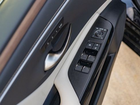 New 2025 Lexus ES 350 w/ Premium Package image 22