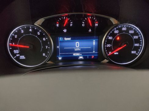 Used 2024 GMC Terrain SLE FWD image 23