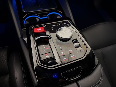 Used 2025 BMW M5 w/ Executive Package AWD/4WD image 15