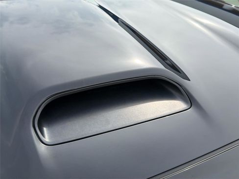 Used 2019 Dodge Challenger SRT Hellcat image 10