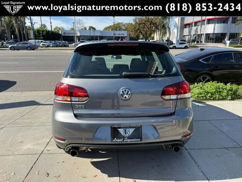 Used 2012 Volkswagen Golf 4-Door image 6