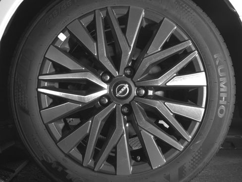 Used 2025 Nissan Altima 2.5 SV image 14