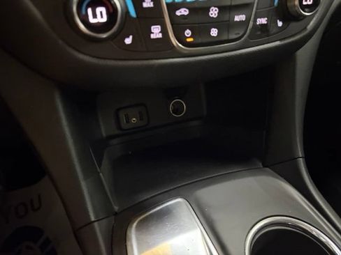 Used 2018 Chevrolet Equinox LT w/ Sun & Infotainment Package FWD image 46