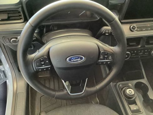 Used 2024 Ford Maverick XLT w/ XLT Luxury Package image 9