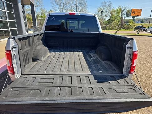 Used 2018 Ford F150 XLT w/ Equipment Group 302A Luxury image 5