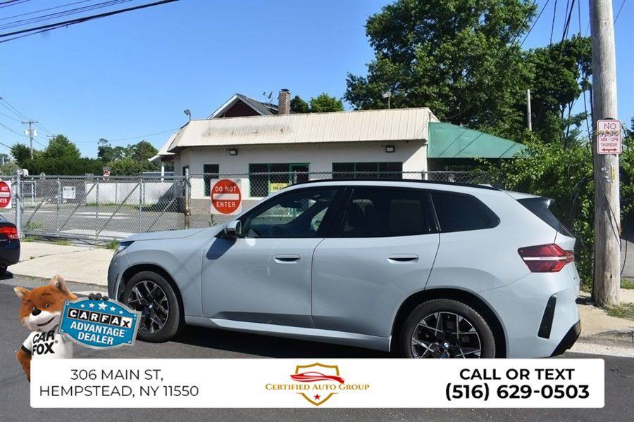 Used 2025 BMW X3 xDrive30i AWD/4WD image 5