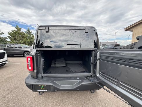 Used 2025 Ford Bronco Badlands AWD/4WD image 40