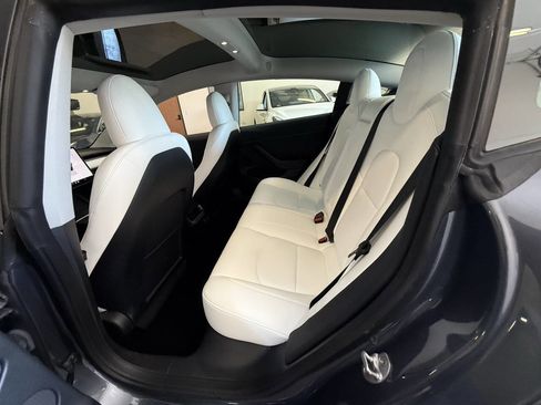 Used 2023 Tesla Model 3 Standard Range RWD image 18