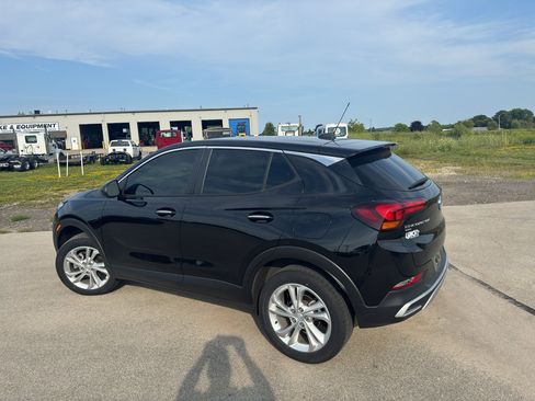Used 2023 Buick Encore GX Preferred w/ Cold Weather Comfort Package AWD/4WD image 3