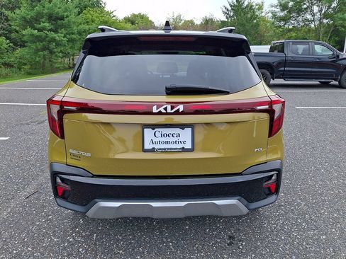 Used 2024 Kia Seltos S AWD/4WD image 6
