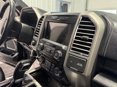 Used 2016 Ford F150 Lariat image 20