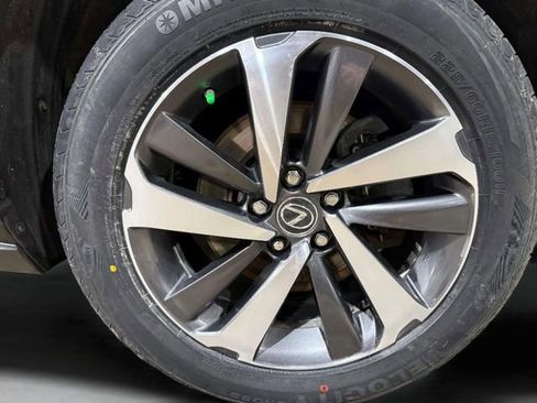 Used 2019 Lexus NX 300h AWD w/ Luxury Package image 31