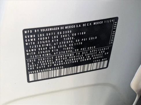 Used 2024 Volkswagen Tiguan Wolfsburg Edition image 25