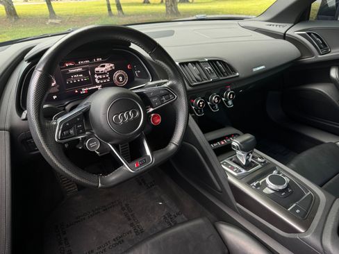 Used 2018 Audi R8 V10 image 43