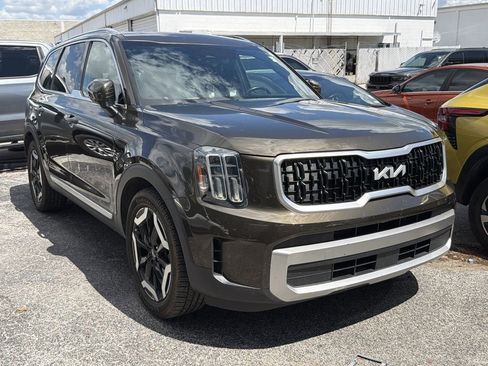 Certified 2023 Kia Telluride EX FWD image 1