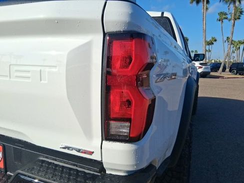 New 2026 Chevrolet Colorado ZR2 AWD/4WD image 7