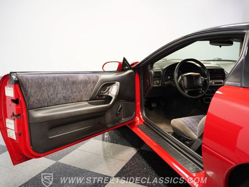 Used 2001 Chevrolet Camaro Z28 RWD image 37