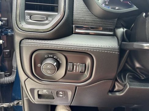 Used 2023 RAM 1500 Limited AWD/4WD image 25