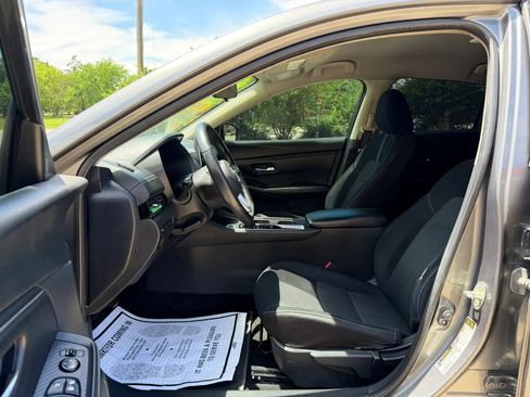 Used 2020 Nissan Sentra SV image 9