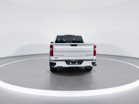 Used 2024 Chevrolet Silverado 1500 High Country w/ High Country Premium Package image 10