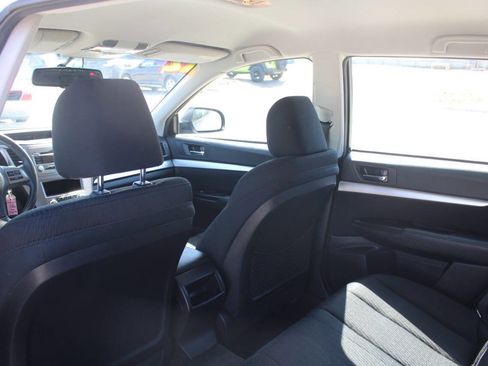 Used 2012 Subaru Outback 2.5i w/ Alloy Wheel Pkg image 16