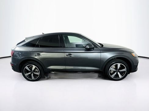 Used 2023 Audi Q5 2.0T Premium Plus w/ Premium Plus Package AWD/4WD image 10