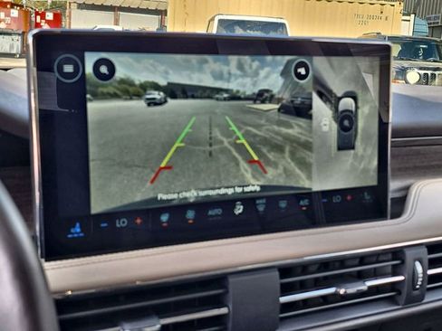 Used 2023 Lincoln Corsair Reserve w/ Equipment Group 201A image 28