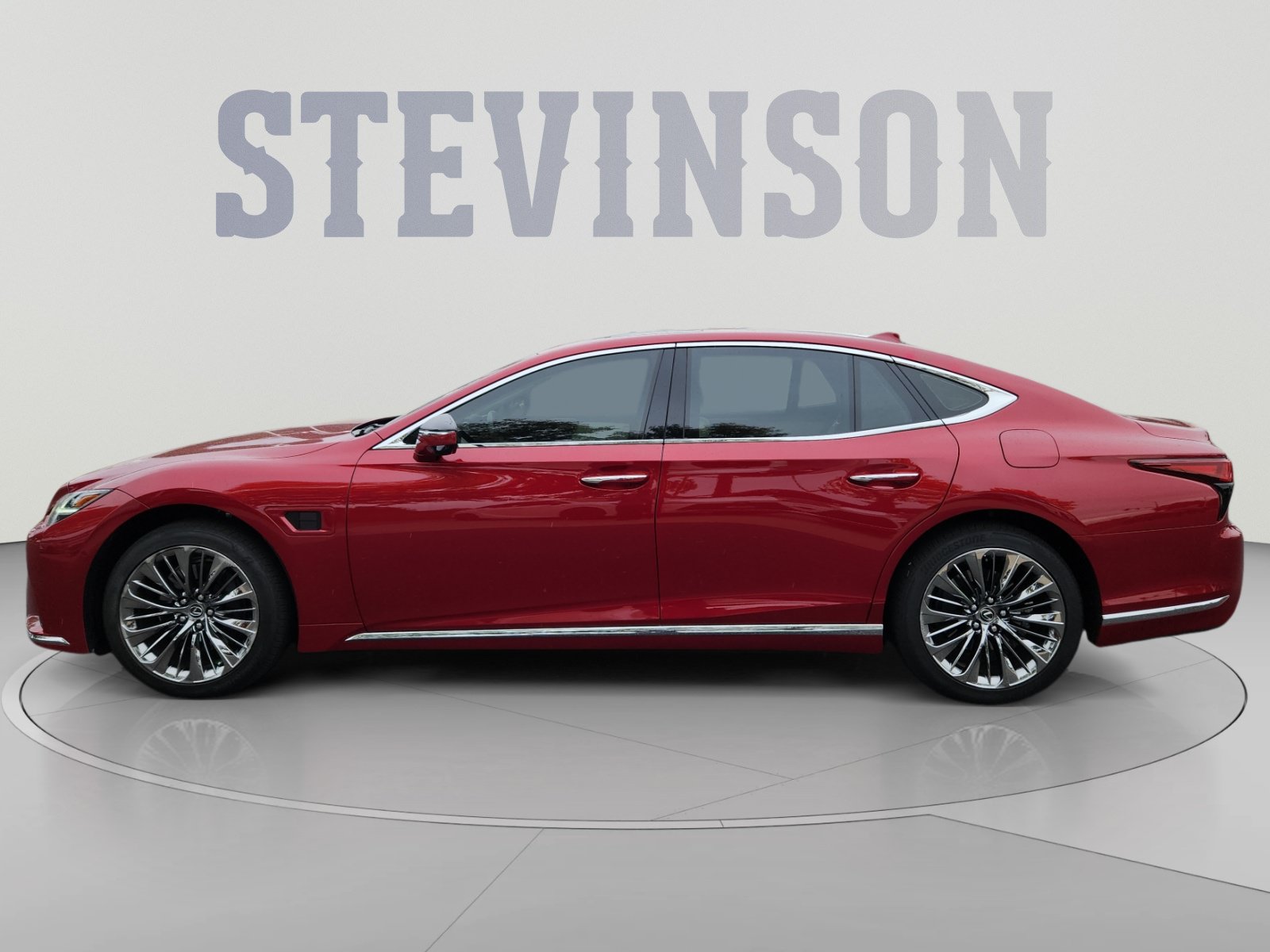 Used 2023 Lexus LS 500h AWD w/ Luxury Package image 2