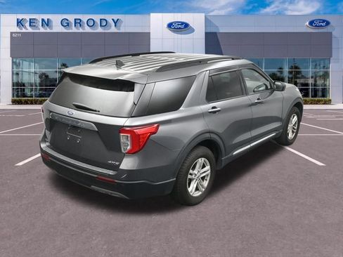 Used 2021 Ford Explorer XLT w/ Equipment Group 202A AWD/4WD image 18