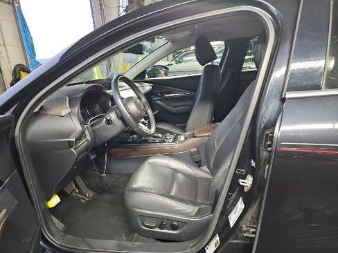 Used 2024 MAZDA CX-30 AWD 2.5 S w/ Premium Package image 3