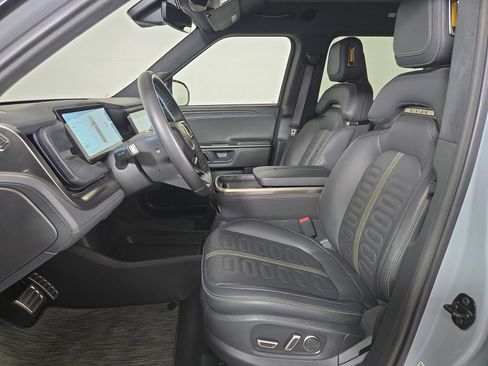 Used 2024 Rivian R1T Adventure image 20