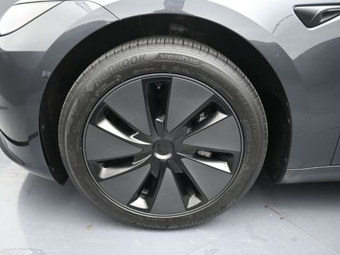 Used 2025 Tesla Model 3 Long Range image 10