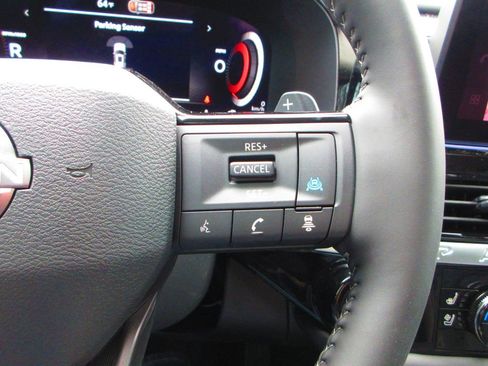 New 2026 Nissan Pathfinder Platinum image 23