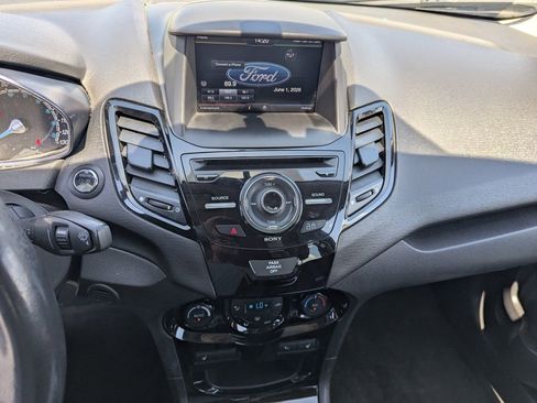 Used 2014 Ford Fiesta Titanium FWD image 15
