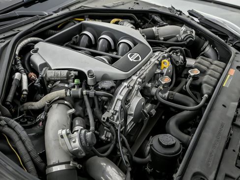 Used 2013 Nissan GT-R Premium AWD/4WD image 18