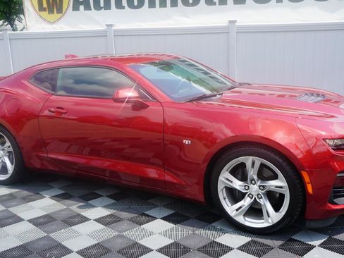 Used 2022 Chevrolet Camaro SS RWD image 3