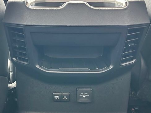 Certified 2022 Toyota Tundra Limited AWD/4WD image 17